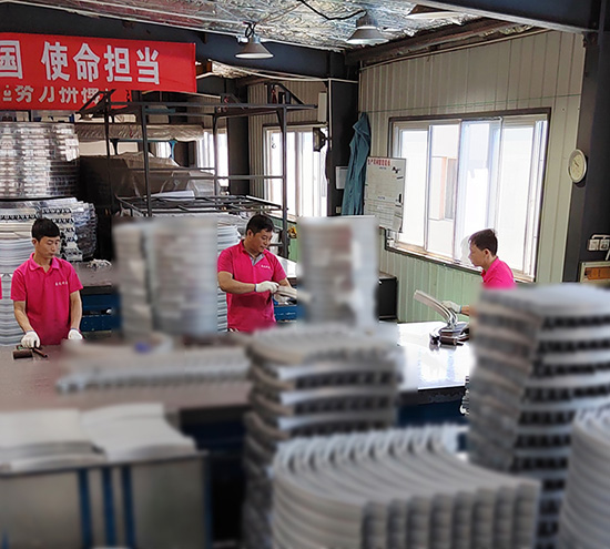 拉彎加工廠家垂范強(qiáng)化合規(guī)管理，盛達(dá)拉彎北京拉彎廠喜迎二十大！