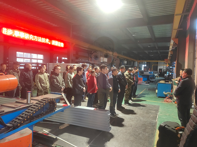 北京盛達(dá)偉業(yè)拉彎廠聚焦安全創(chuàng)新，助力團(tuán)隊(duì)成長.png