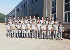 北京拉彎廠夏季為員工統(tǒng)一發(fā)放工作服！